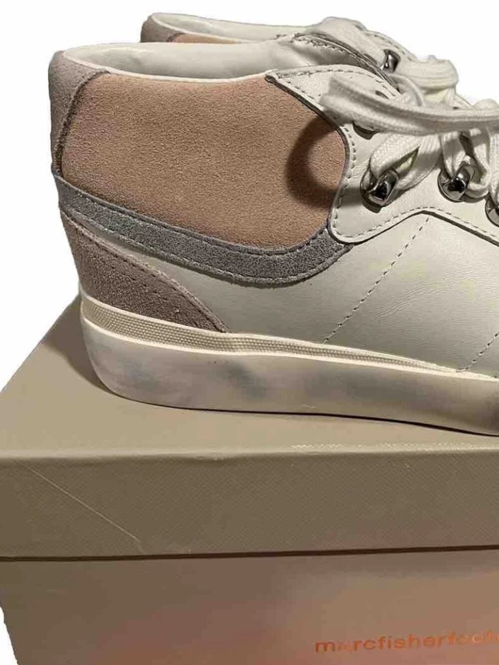 Marc Fisher Women Leather Casual Fashion Sneakers Shoes Merin3 - Size 7